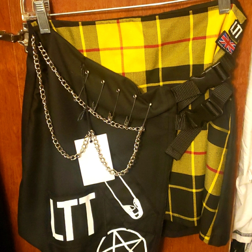 Love Too True anarchy skirt